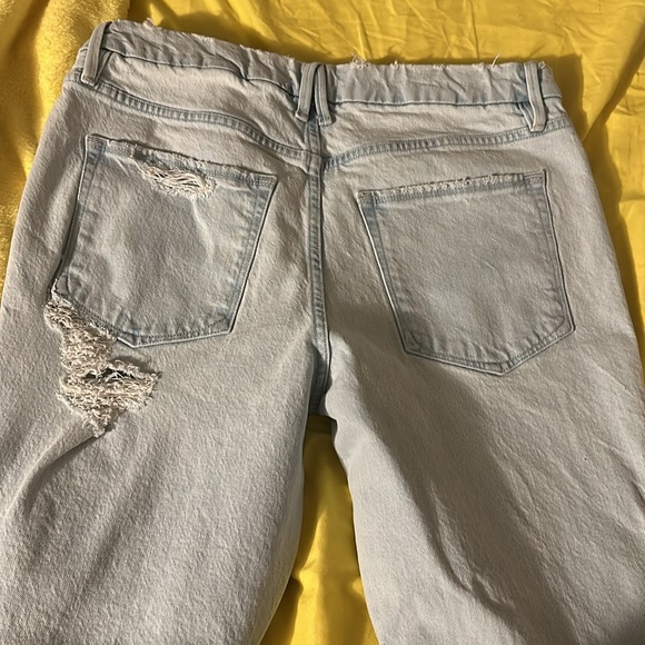 Good American Jeans - Picture 4 of 5